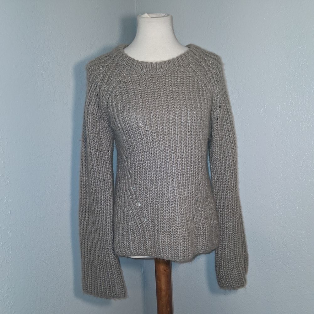 Elegant Gray Women's Crew Neck Sweater Size Small